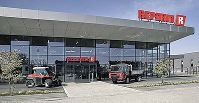 Das neue Kunden-Mitarbeiter-Center der Reform-Werke in Wels ist eröffnet.