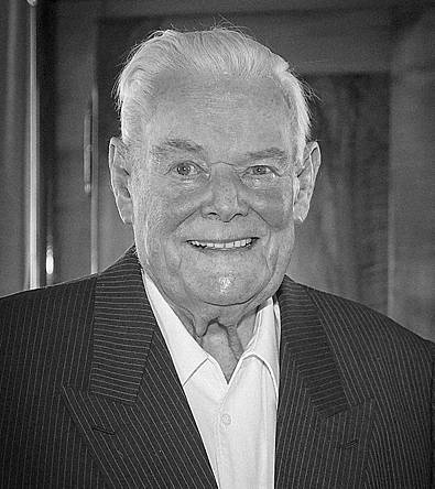 Hans-Ulrich Hege entwickelte mit seinem Unternehmen 1963 den ersten Parzellenmähdrescher.
