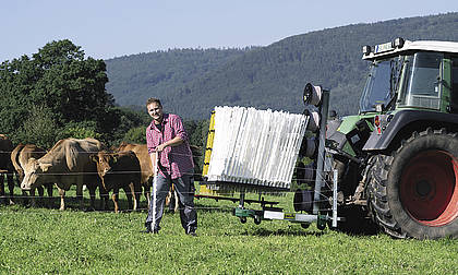 Patura: Neue Weidezaunmaschine mit zwei Einheiten