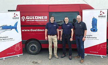 Firmeninhaber Jens Güldner sowie Verkaufsberater Karsten Heidl freuen sich zusammen mit Markus Blender, Key Account Manager der Firma Eisele, auf die Zusammenarbeit (v. l.).
