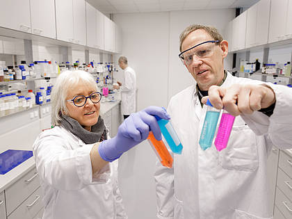 In dem neuen Labor geht es auch um die Entwicklung von nachhaltigen Reinigungsmitteln. 