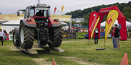 Geotrac-Supercup 2010: Europas beste Traktorfahrer gesucht