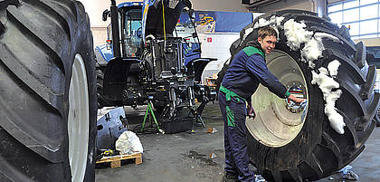Landmaschinen-Fachbetriebe: 4,4 Prozent weniger Umsatz im zweiten Quartal 2010