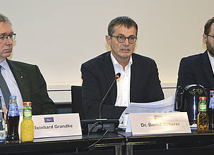 Fazit auf der Abschlusspressekonferenz der Agritechnica (v. l.): Dr. Reinhard Grandke (DLG), Dr. Bernd Scherer (VDMA) und DLG Presssesprecher Rainer Winter.