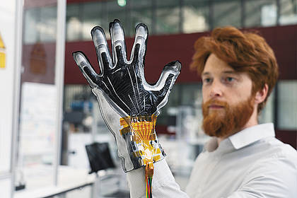 Forschung: Intelligenter Handschuh