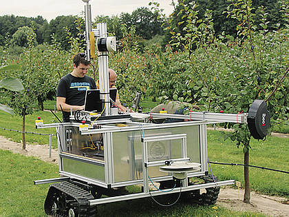 Versuche zur autonomen Datenerfassung an Einzelbäumen im ATB-Technology-Garden bei Potsdam.