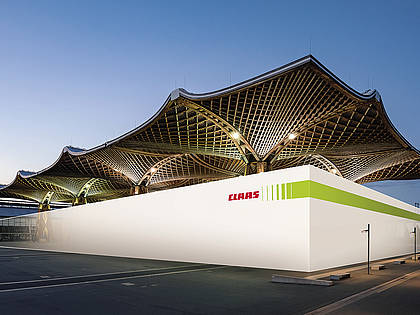 
Auf der Agritechnica 2022
ist Claas mit neuem Standkonzept in den EXPO Pavillons vertreten.


