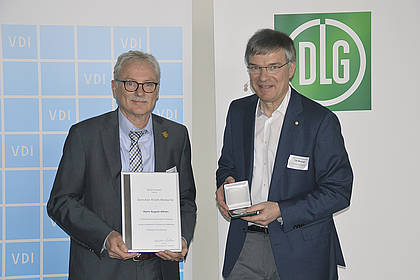 DLG: Dencker-Kloth-Medaille an August Altherr verliehen